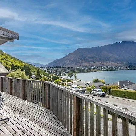 Marina Nest - Classic Kiwi Crib